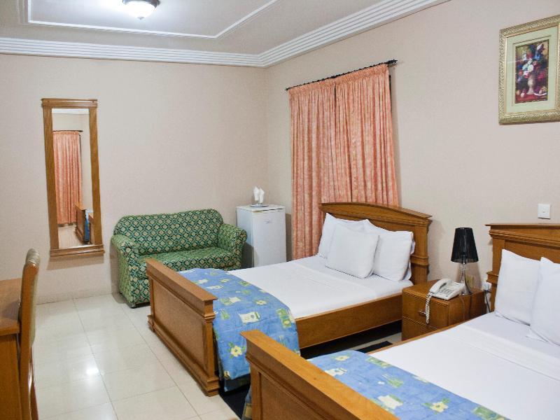Eastgate Hotel Accra Esterno foto