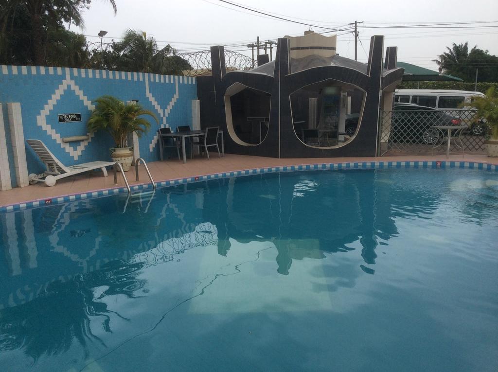 Eastgate Hotel Accra Esterno foto