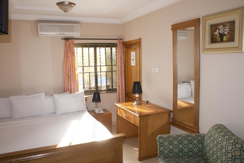 Eastgate Hotel Accra Esterno foto