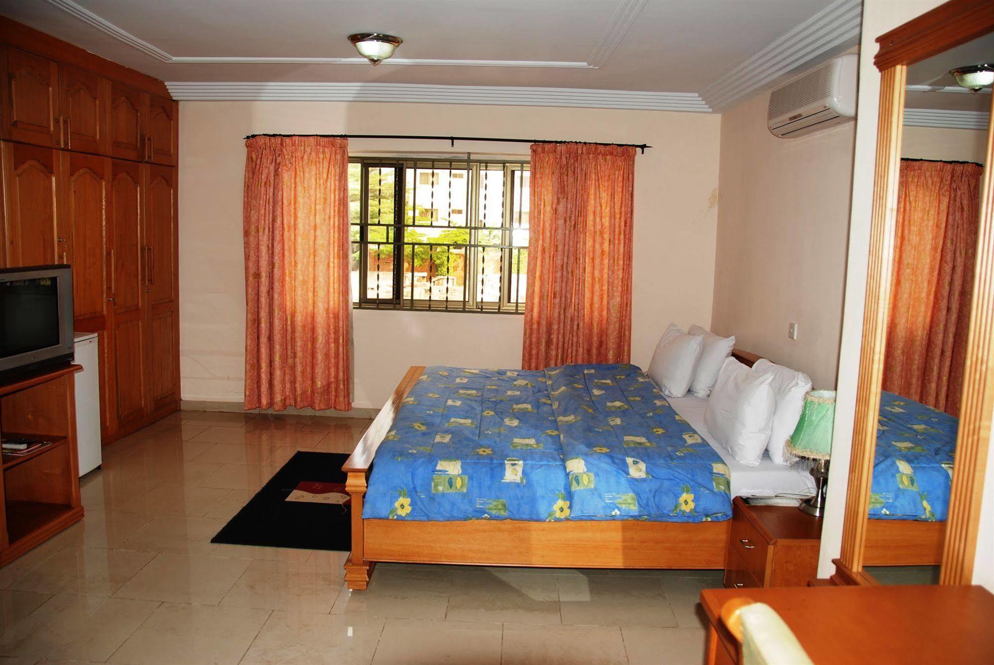 Eastgate Hotel Accra Esterno foto